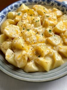 The Ultimate Crockpot Cheesy Potatoes: Easy, Creamy, & Delicious Comfort Food