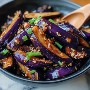 Bold & Flavorful Szechuan-Style Eggplant in Garlic Sauce: A Weeknight Delight
